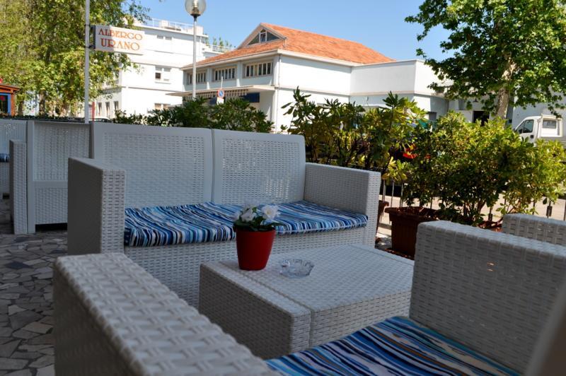 Hotel Urano كاتوليكا المظهر الخارجي الصورة
