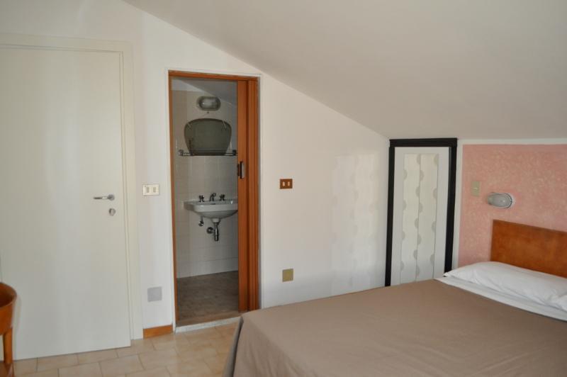 Hotel Urano كاتوليكا المظهر الخارجي الصورة