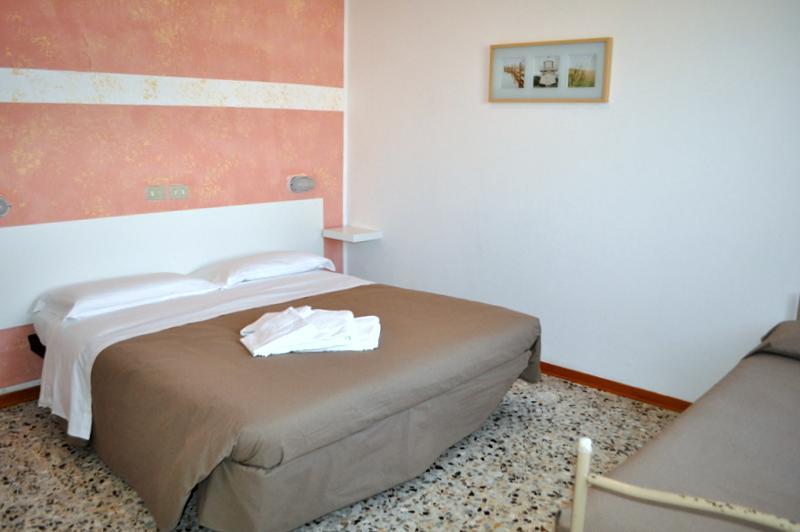 Hotel Urano كاتوليكا المظهر الخارجي الصورة