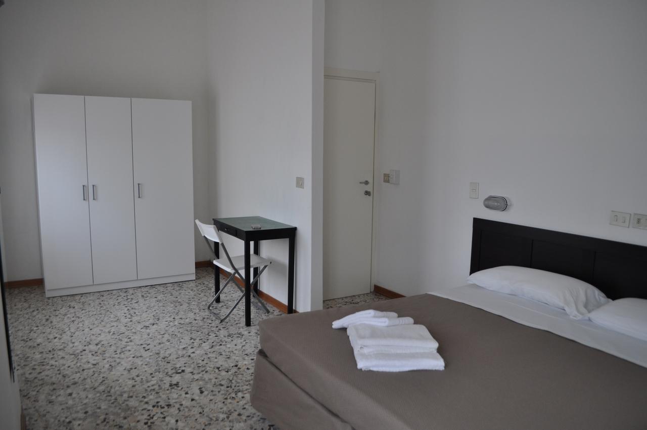 Hotel Urano كاتوليكا المظهر الخارجي الصورة