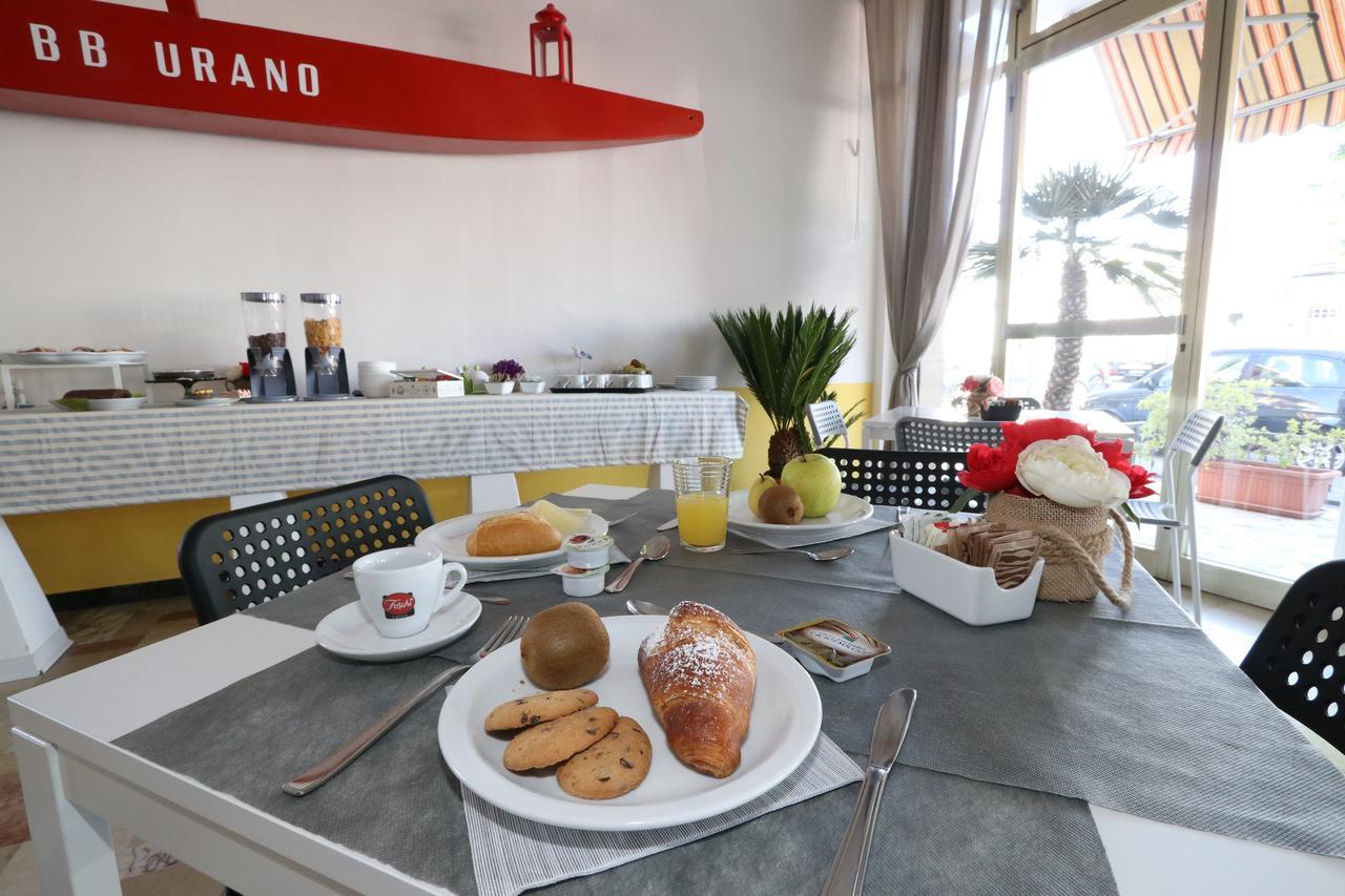 Hotel Urano كاتوليكا المظهر الخارجي الصورة