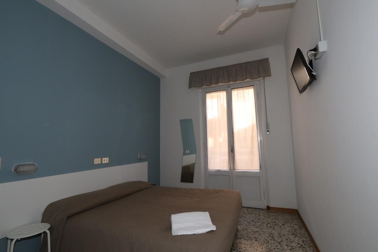 Hotel Urano كاتوليكا المظهر الخارجي الصورة