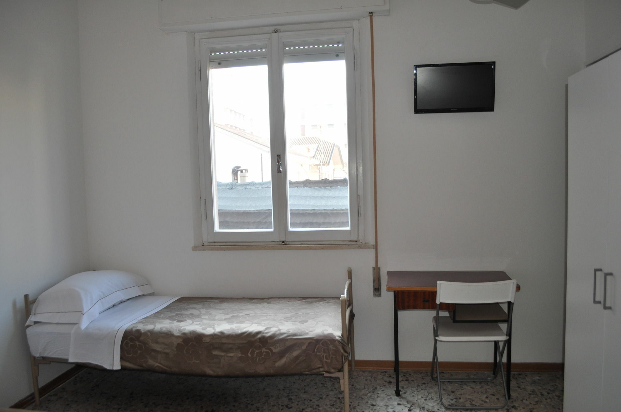 Hotel Urano كاتوليكا المظهر الخارجي الصورة